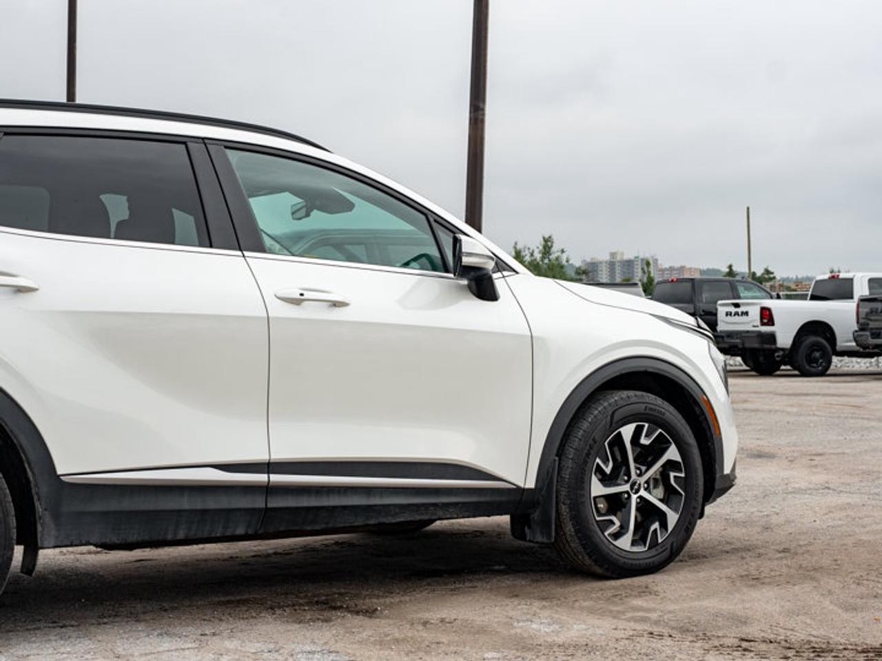 2025 Kia Sportage EX Photo