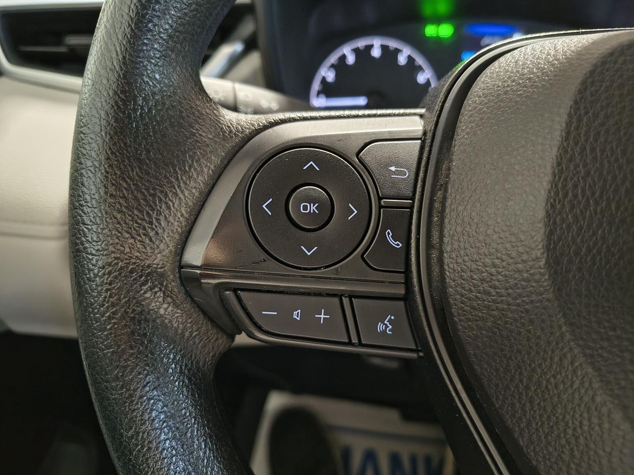 2023 Toyota Corolla Cross L Photo0