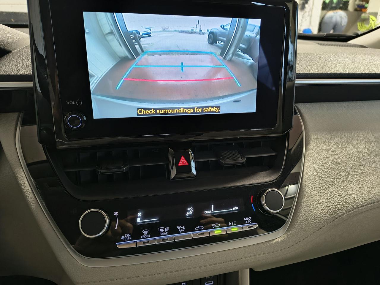 2023 Toyota Corolla Cross L Photo0