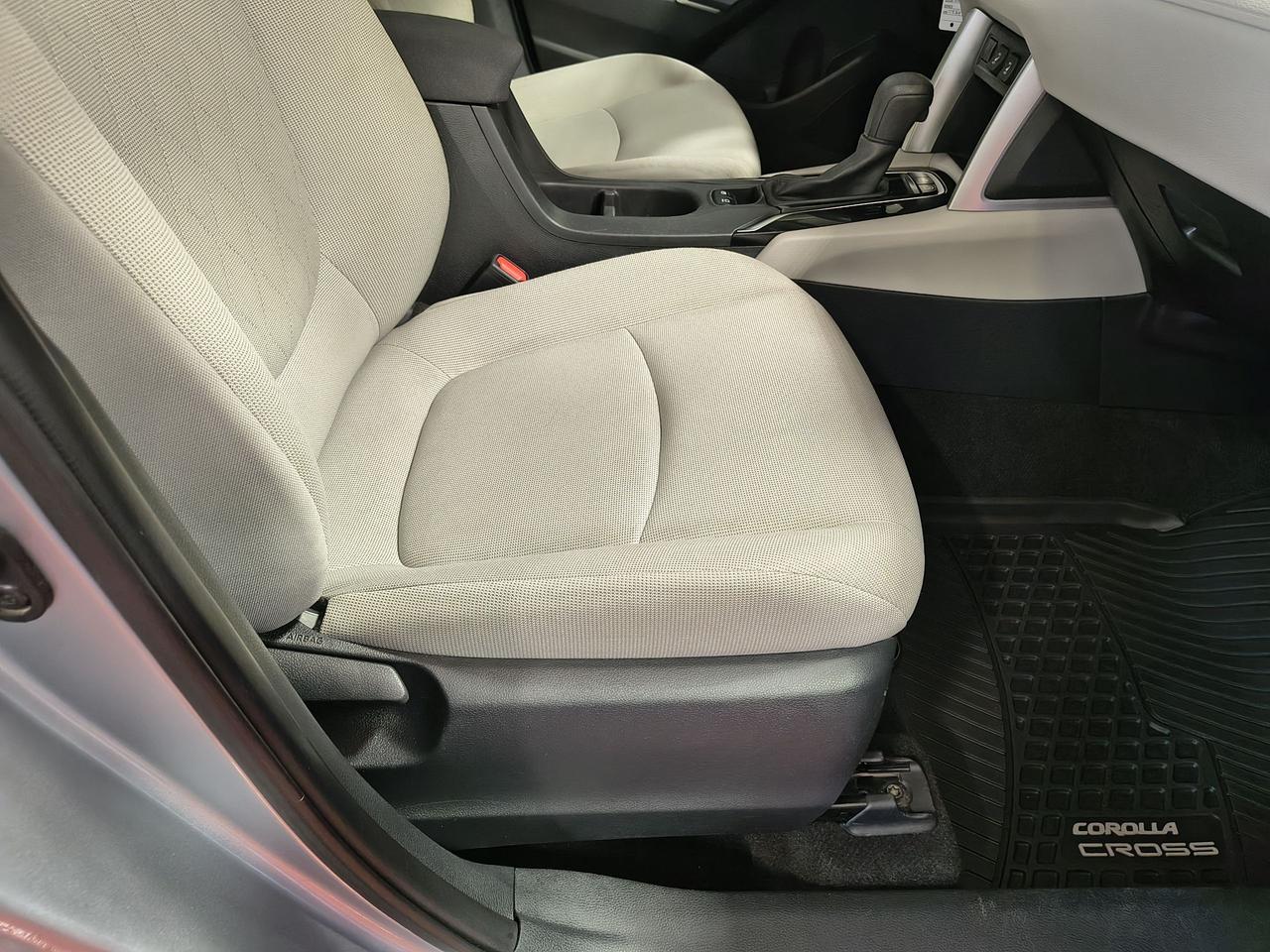 2023 Toyota Corolla Cross L Photo