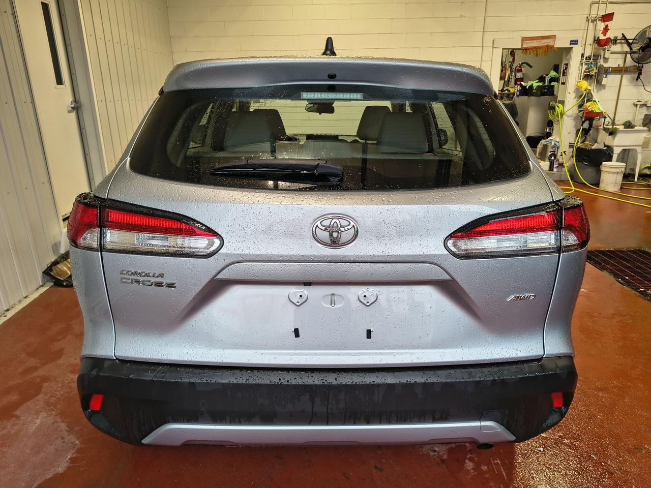 2023 Toyota Corolla Cross L Photo0