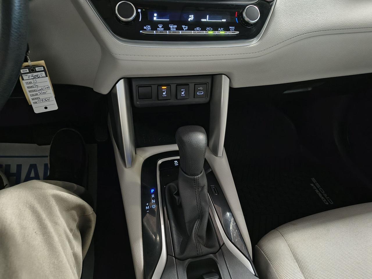 2023 Toyota Corolla Cross L Photo