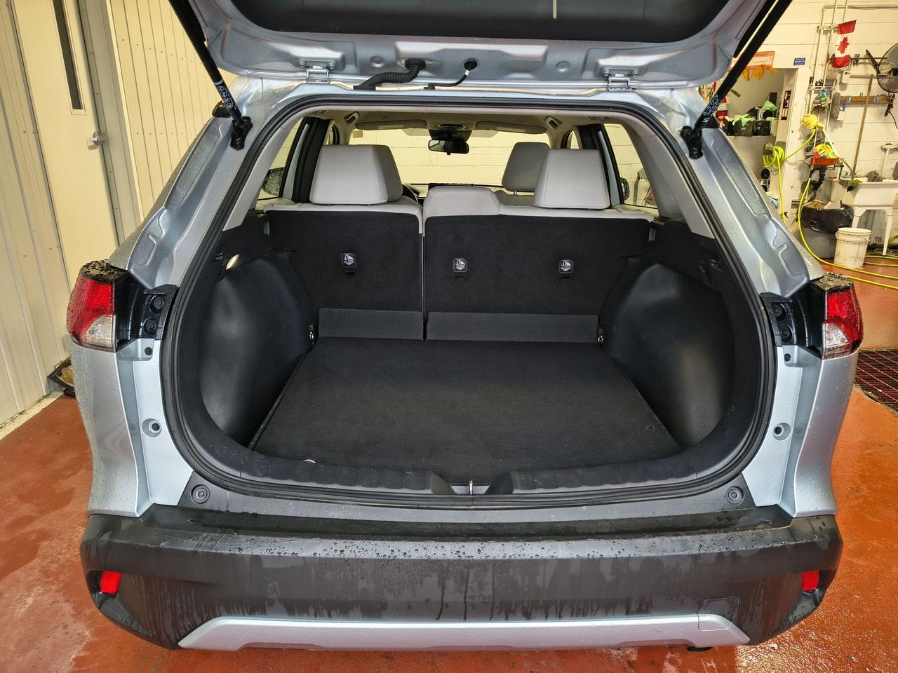 2023 Toyota Corolla Cross L Photo
