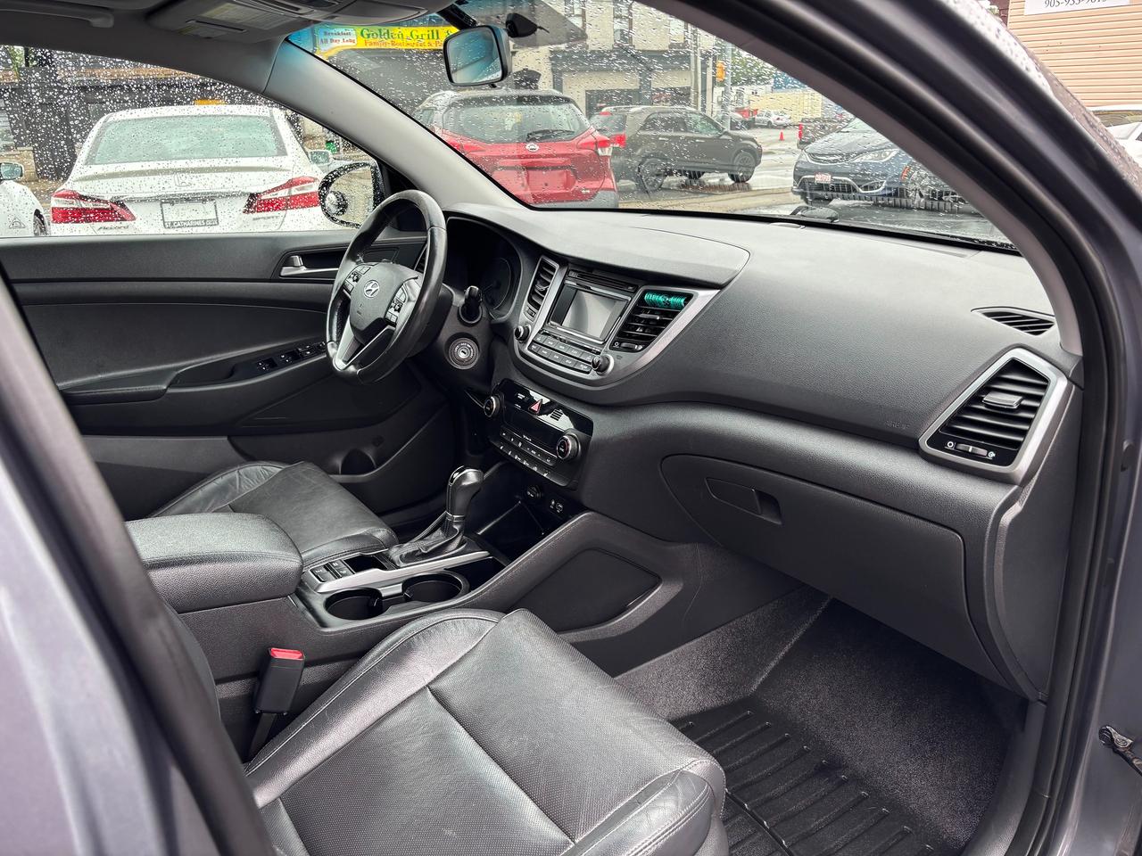 2017 Hyundai Tucson AWD 1.6L SE Photo