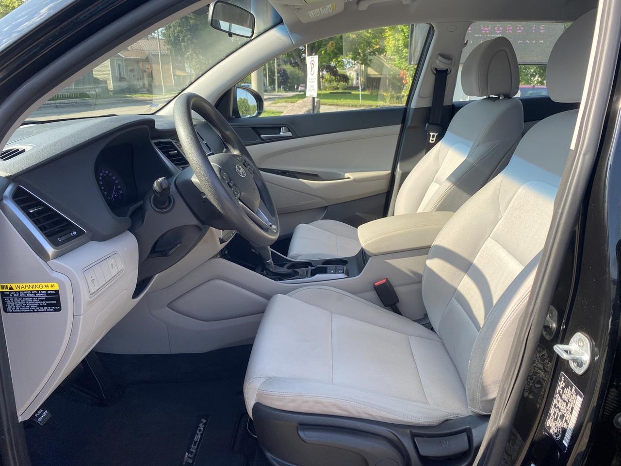 2017 Hyundai Tucson SE - Photo #6