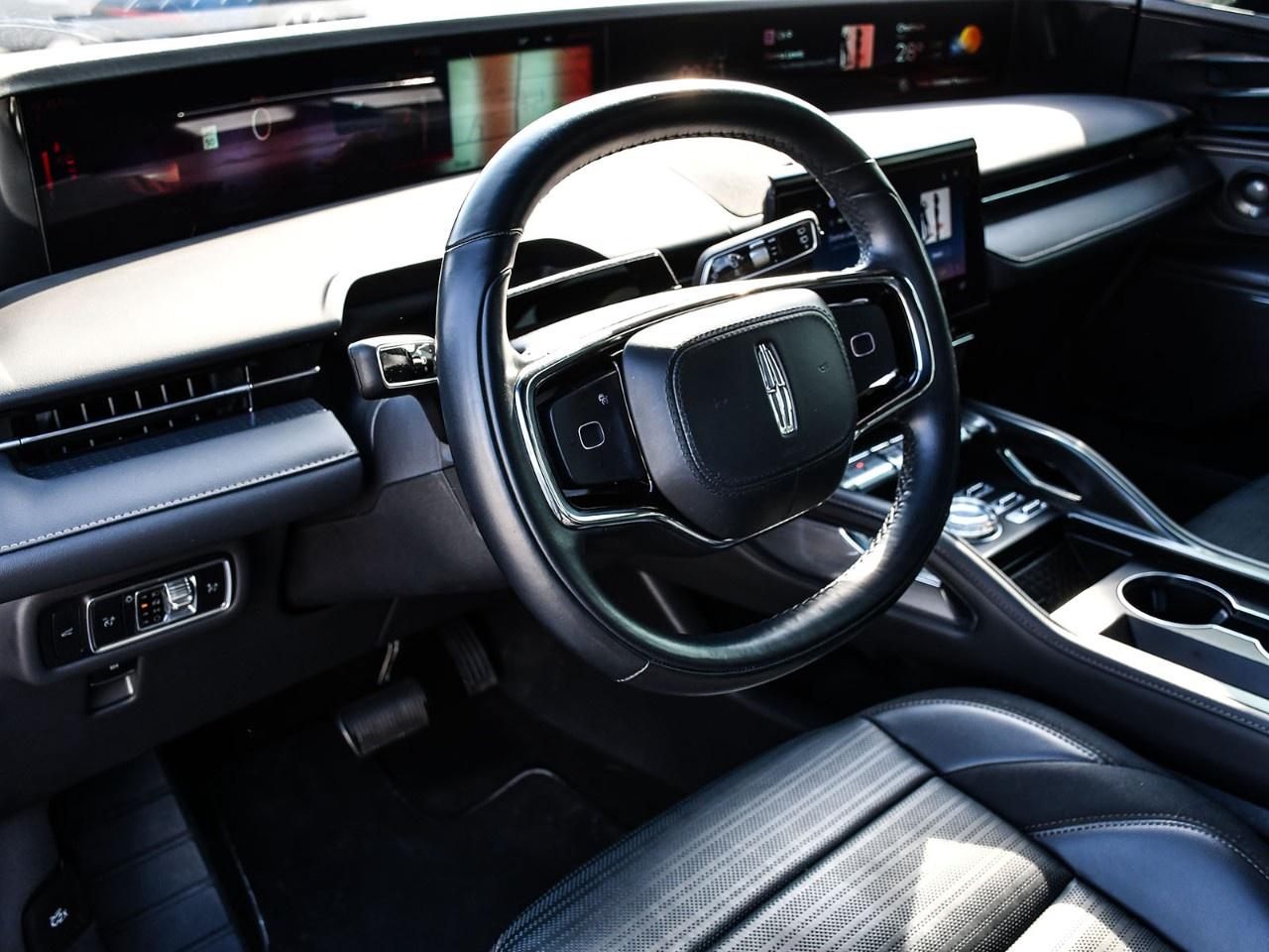 2024 Lincoln Nautilus Reserve AWD Photo