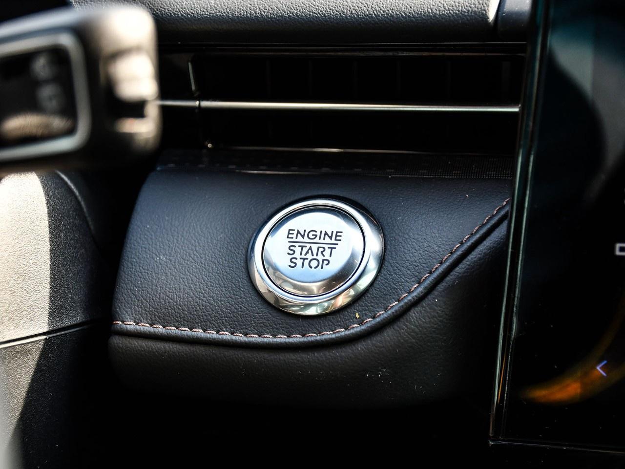 2024 Lincoln Nautilus Reserve AWD Photo