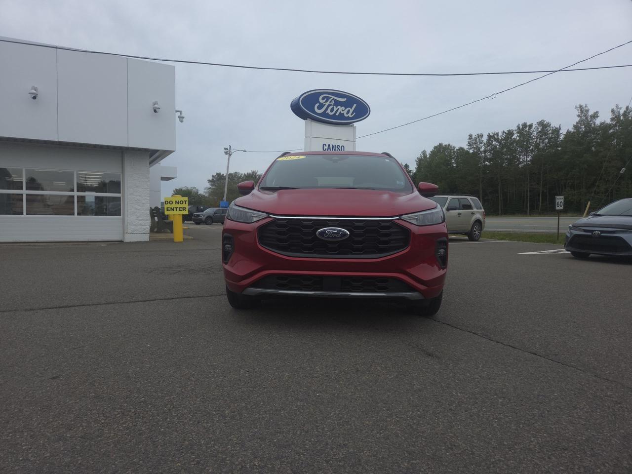 2024 Ford Escape ST-Line Photo1