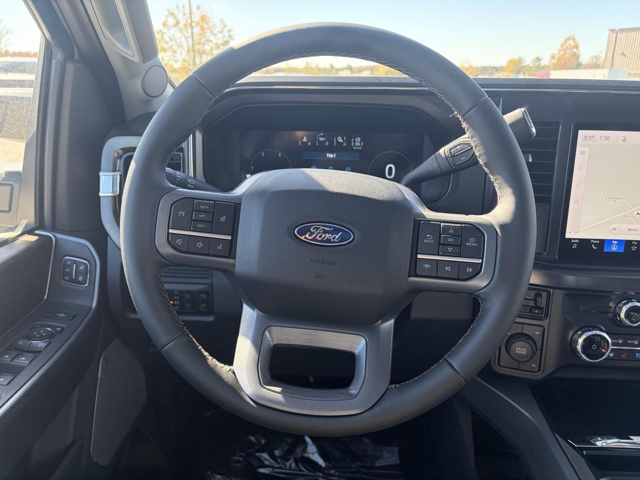 2027 Ford F-350 Lariat Crew Cab Dually 4x4 Photo