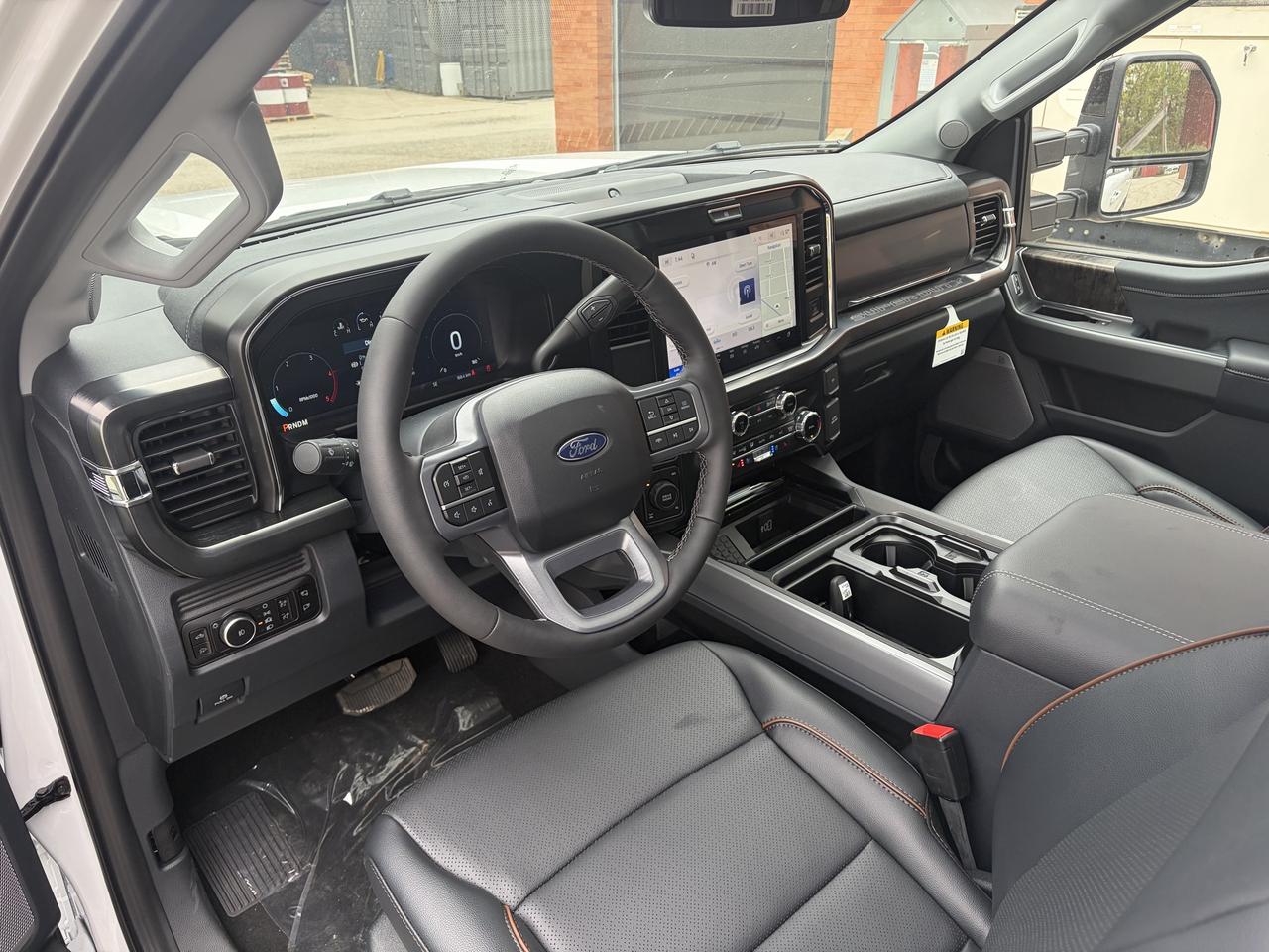2027 Ford F-250 Lariat Crew Cab 4x4 Photo