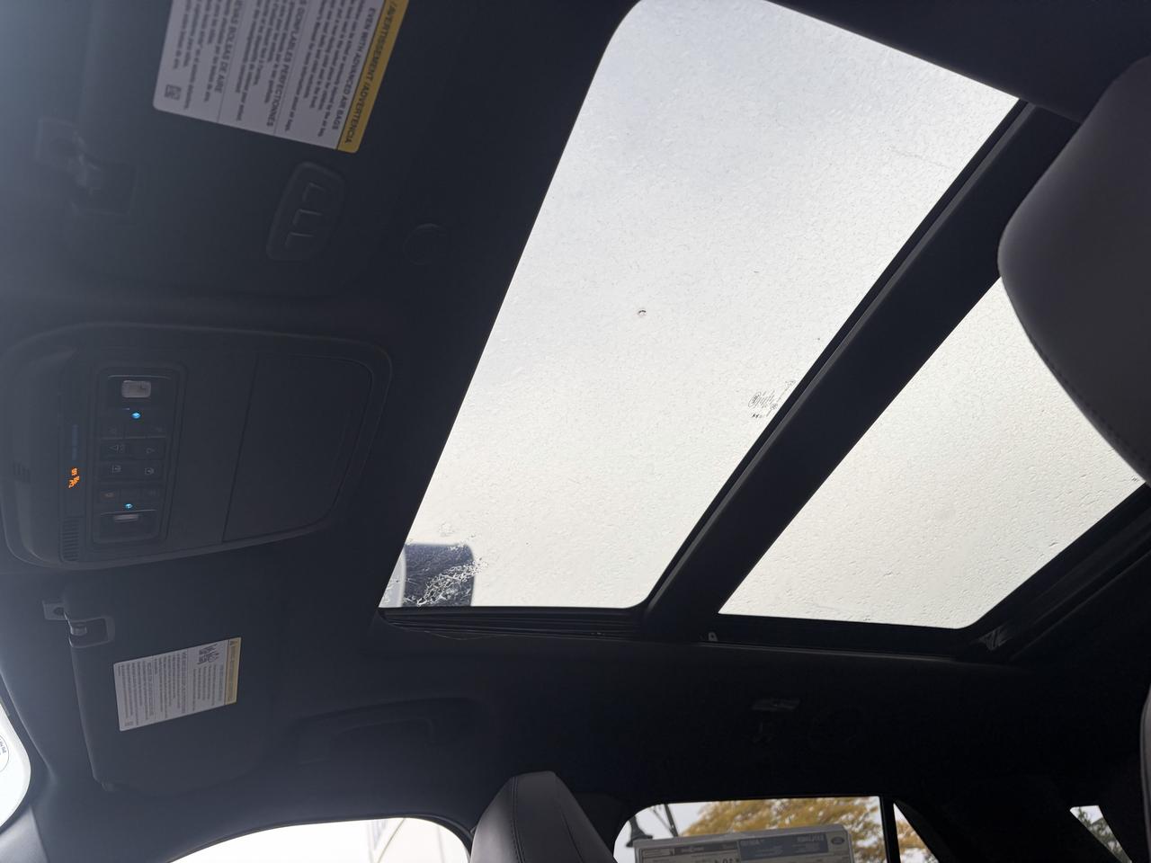 2027 Ford Explorer Platinum 4WD Photo