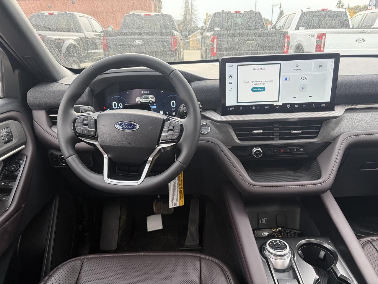 2027 Ford Explorer Platinum 4WD Photo