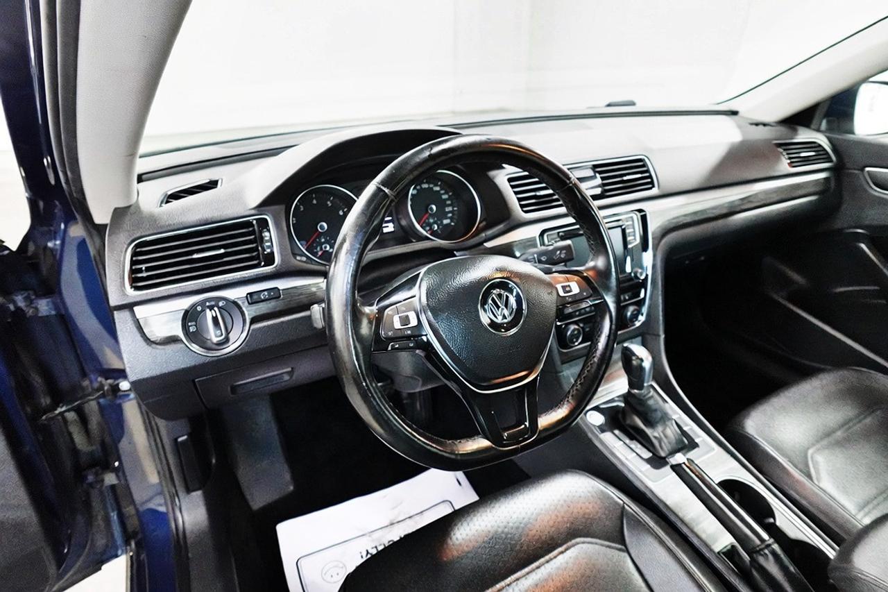 2018 Volkswagen Passat LOW KM ,NO ACCIDENT,NAVI,BLIND SPOT,LOADED Photo