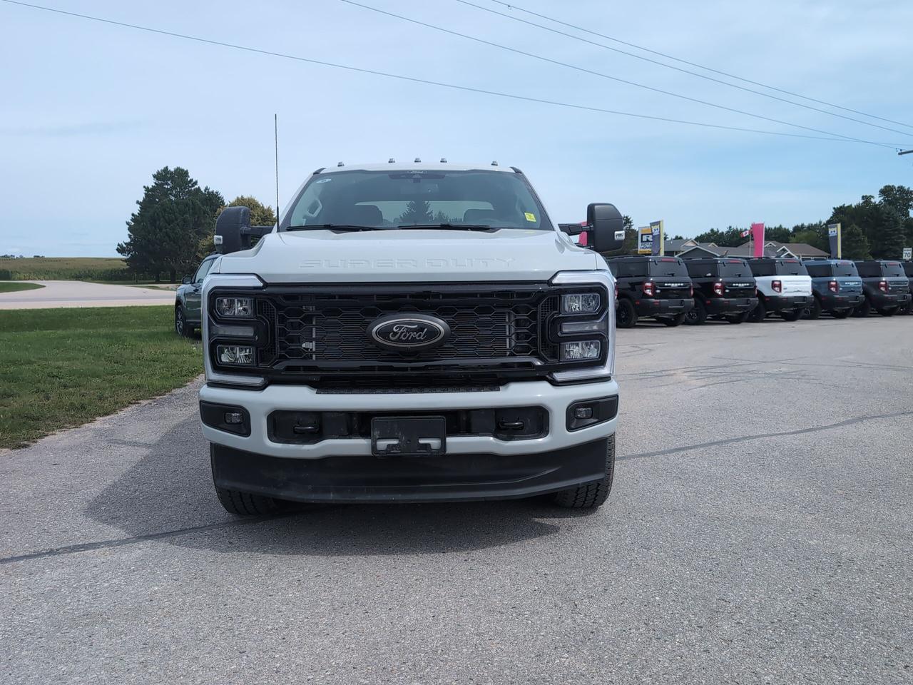 2026 Ford F-250 XLT Crew Cab 4x4 Photo1