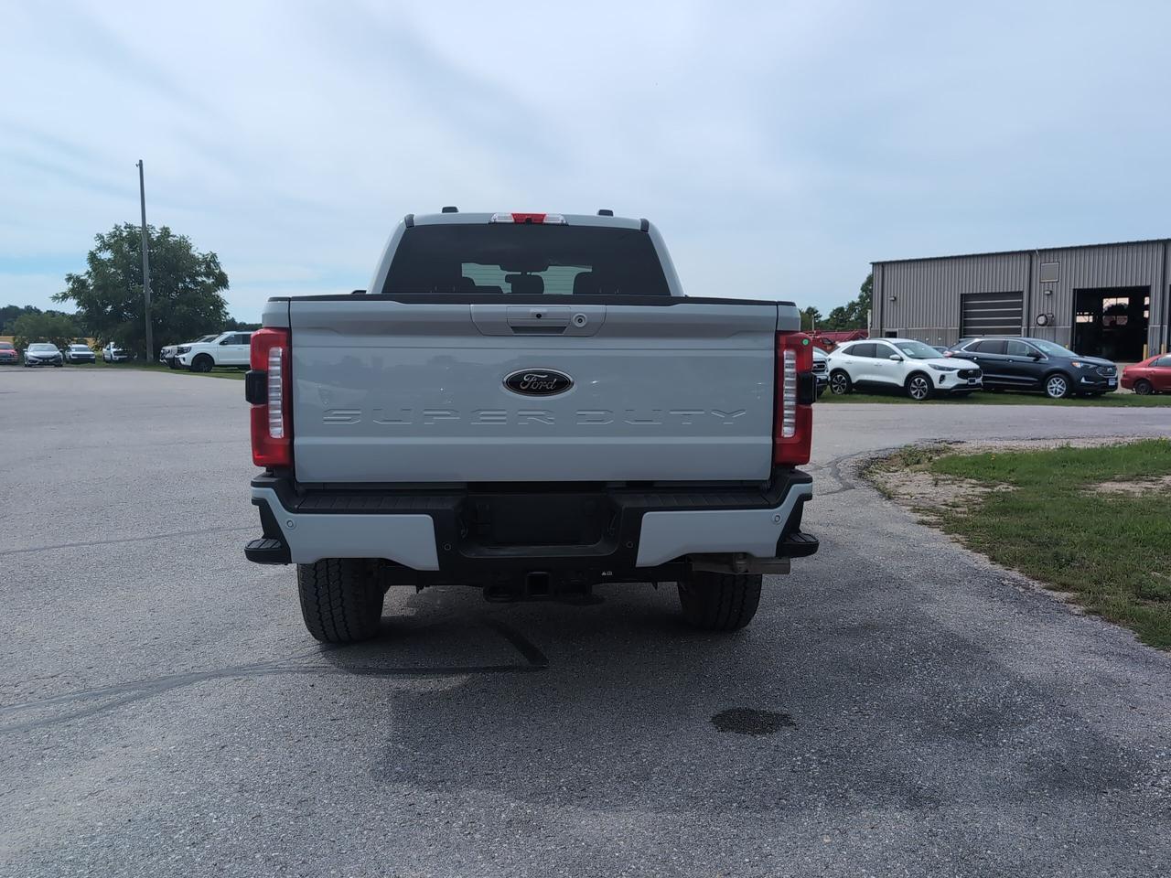 2026 Ford F-250 XLT Crew Cab 4x4 Photo4