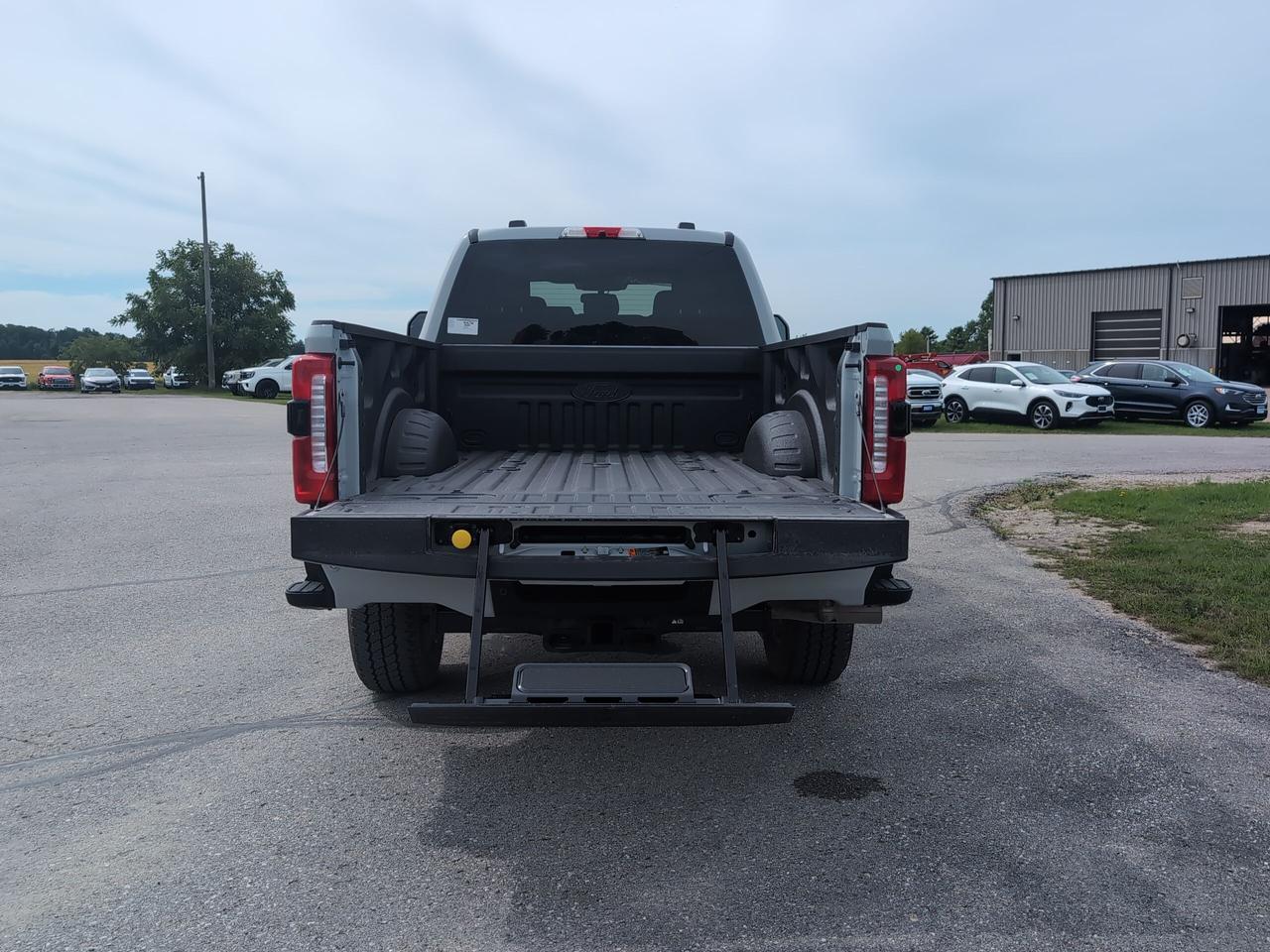 2026 Ford F-250 XLT Crew Cab 4x4 Photo