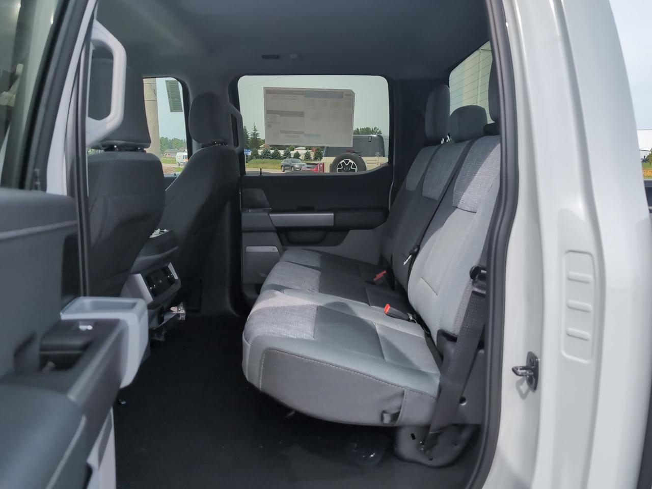 2026 Ford F-250 XLT Crew Cab 4x4 Photo