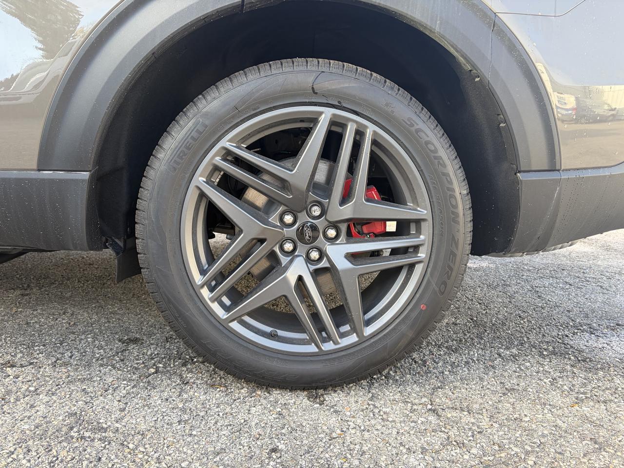 2027 Ford Explorer ST-Line 4WD Photo