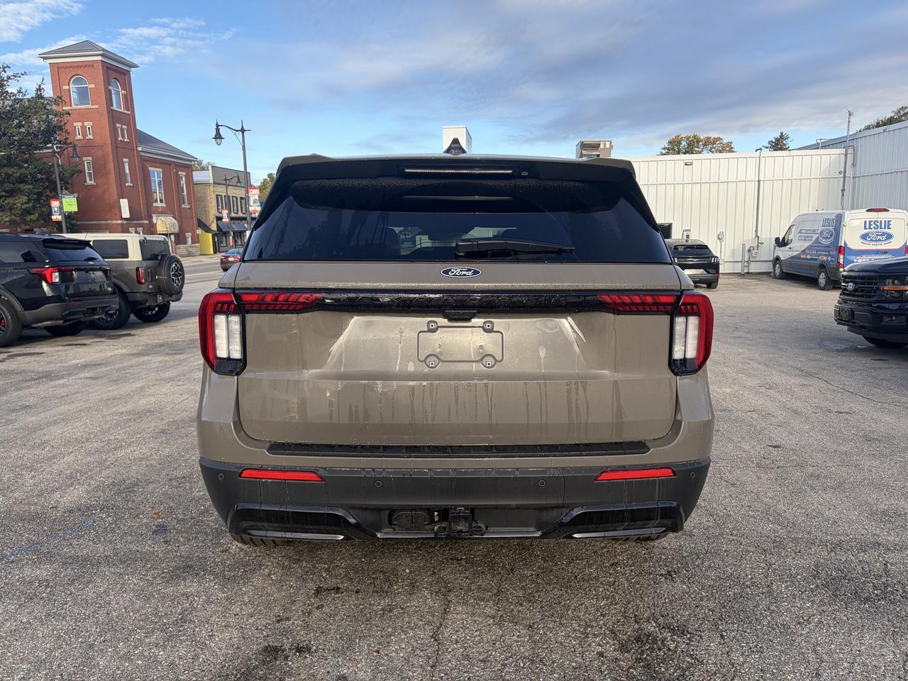 2027 Ford Explorer ST-Line 4WD Photo4