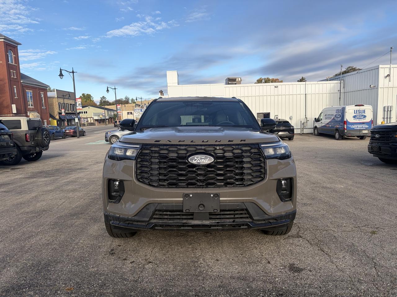 2027 Ford Explorer ST-Line 4WD Photo1