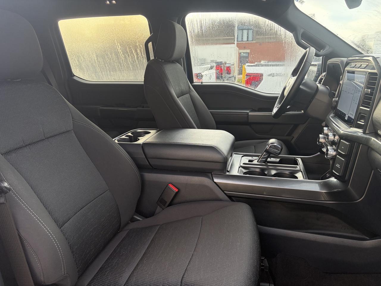 2023 Ford F-150 XLT 4WD SuperCrew 5.5' Box Photo