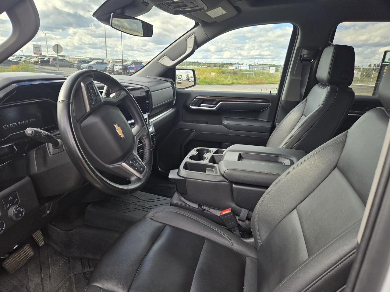 2025 Chevrolet Silverado 1500 LT Photo