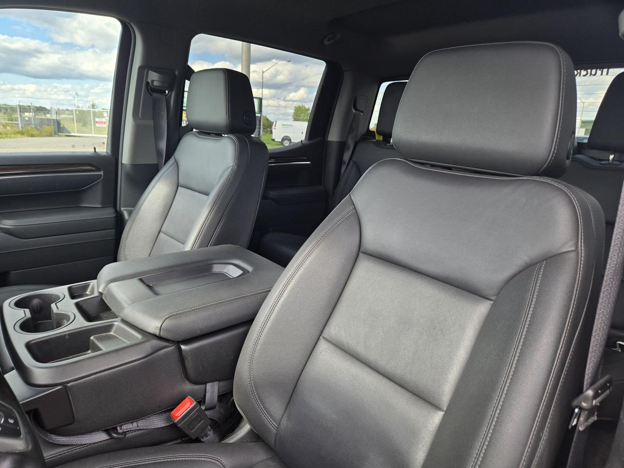 2025 Chevrolet Silverado 1500 LT Photo