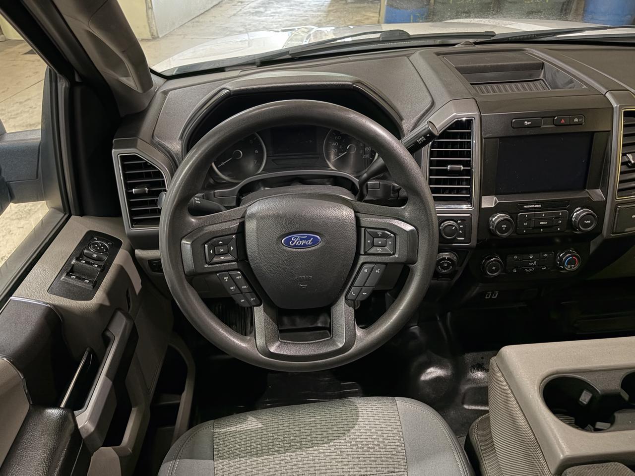 2019 Ford F-150 XLT Photo