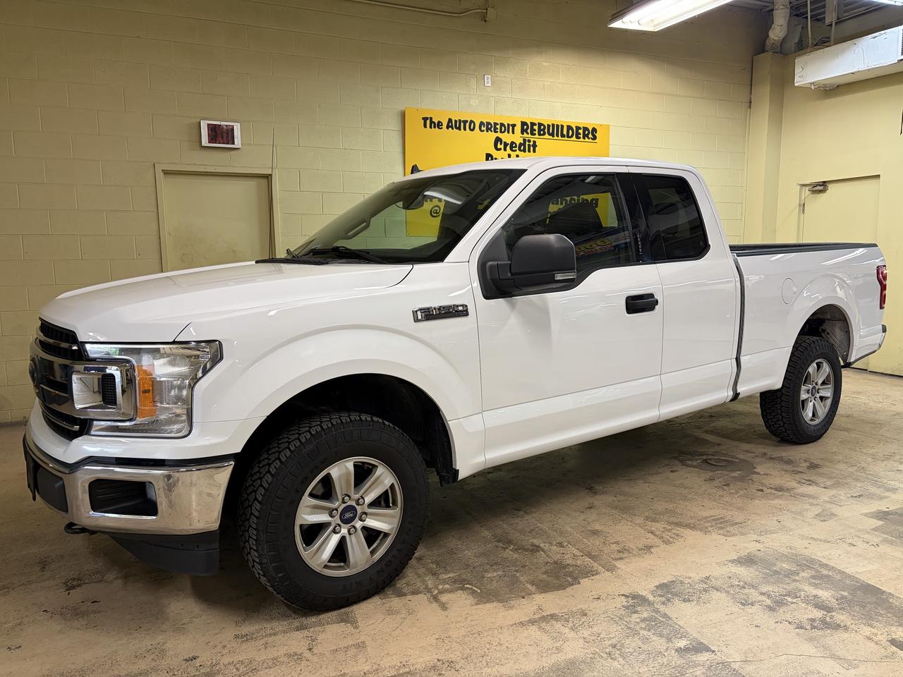 2019 Ford F-150 XLT Photo2