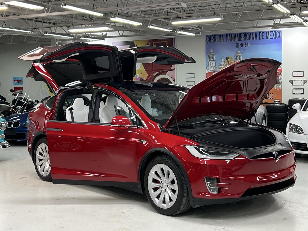 2019 Tesla Model X Performance Photo