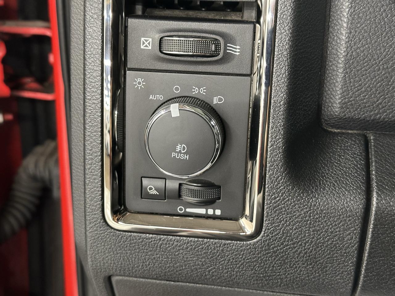 2017 RAM 1500 4WD Crew Cab 140.5" Sport Photo12