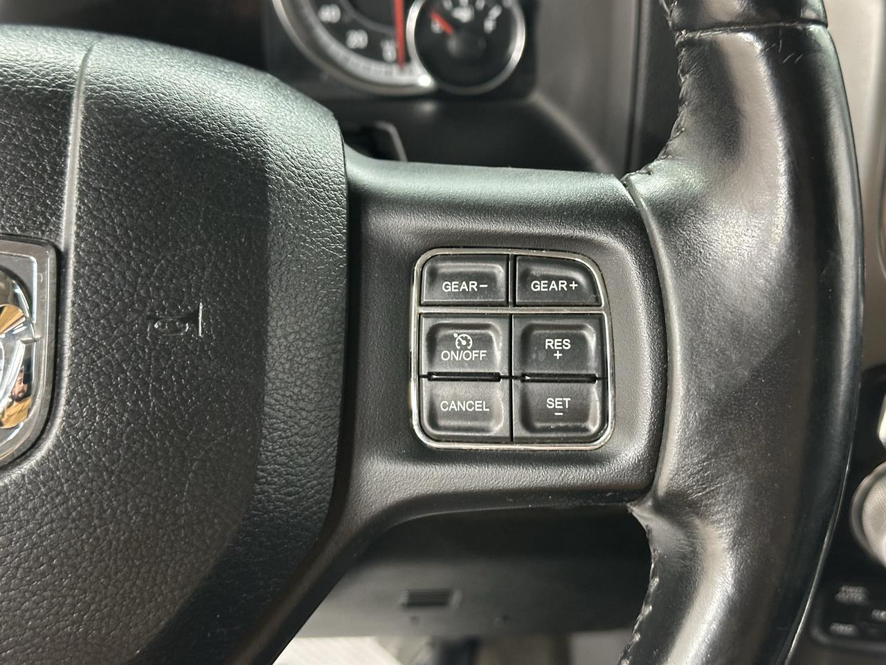 2017 RAM 1500 4WD Crew Cab 140.5" Sport Photo15