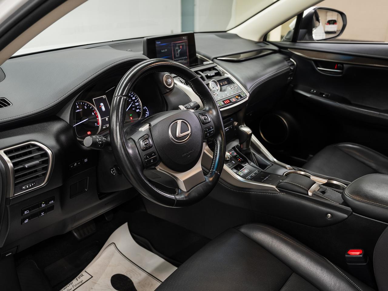 2019 Lexus NX 300 AWD | Sunroof | Leather | ACC | BSM | CarPlay
