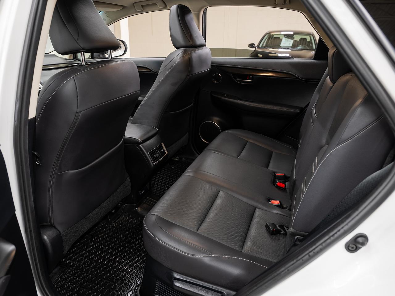 2019 Lexus NX 300 AWD | Sunroof | Leather | ACC | BSM | CarPlay Photo