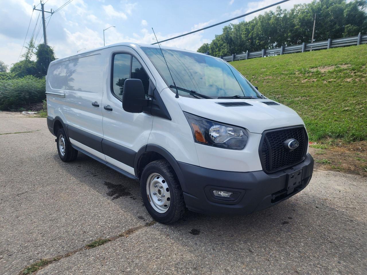 2023 Ford Transit Cargo Van Base l Clean Carfax l Serviced l Great Condt Photo2