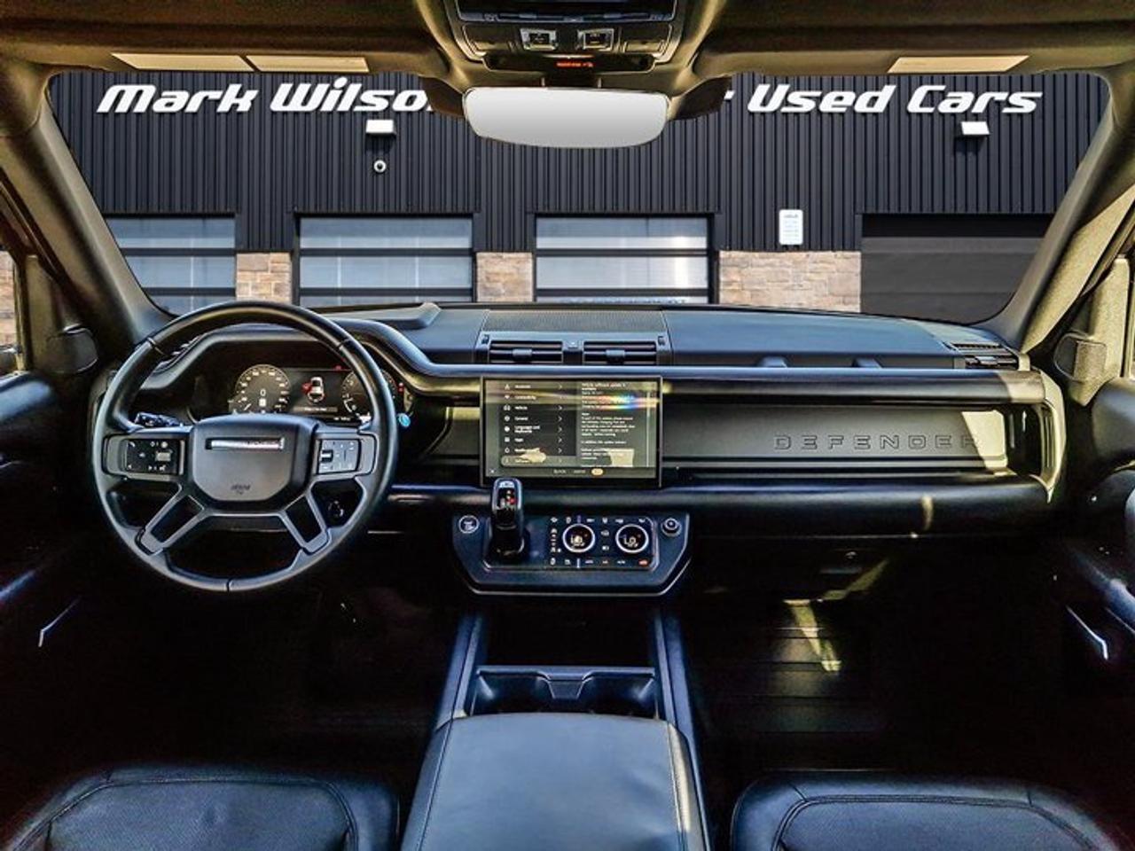 2025 Land Rover Defender 110 S 4WD | Leather | Sunroof | Nav | Heated Wheel + Seats | Power Seats | and More ! Photo