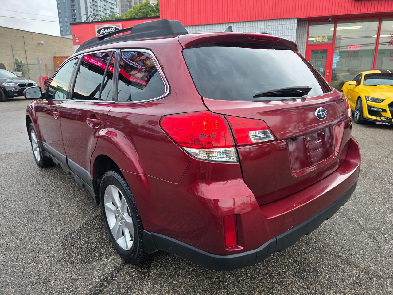 2014 Subaru Outback 3.6R Limited AWD Photo