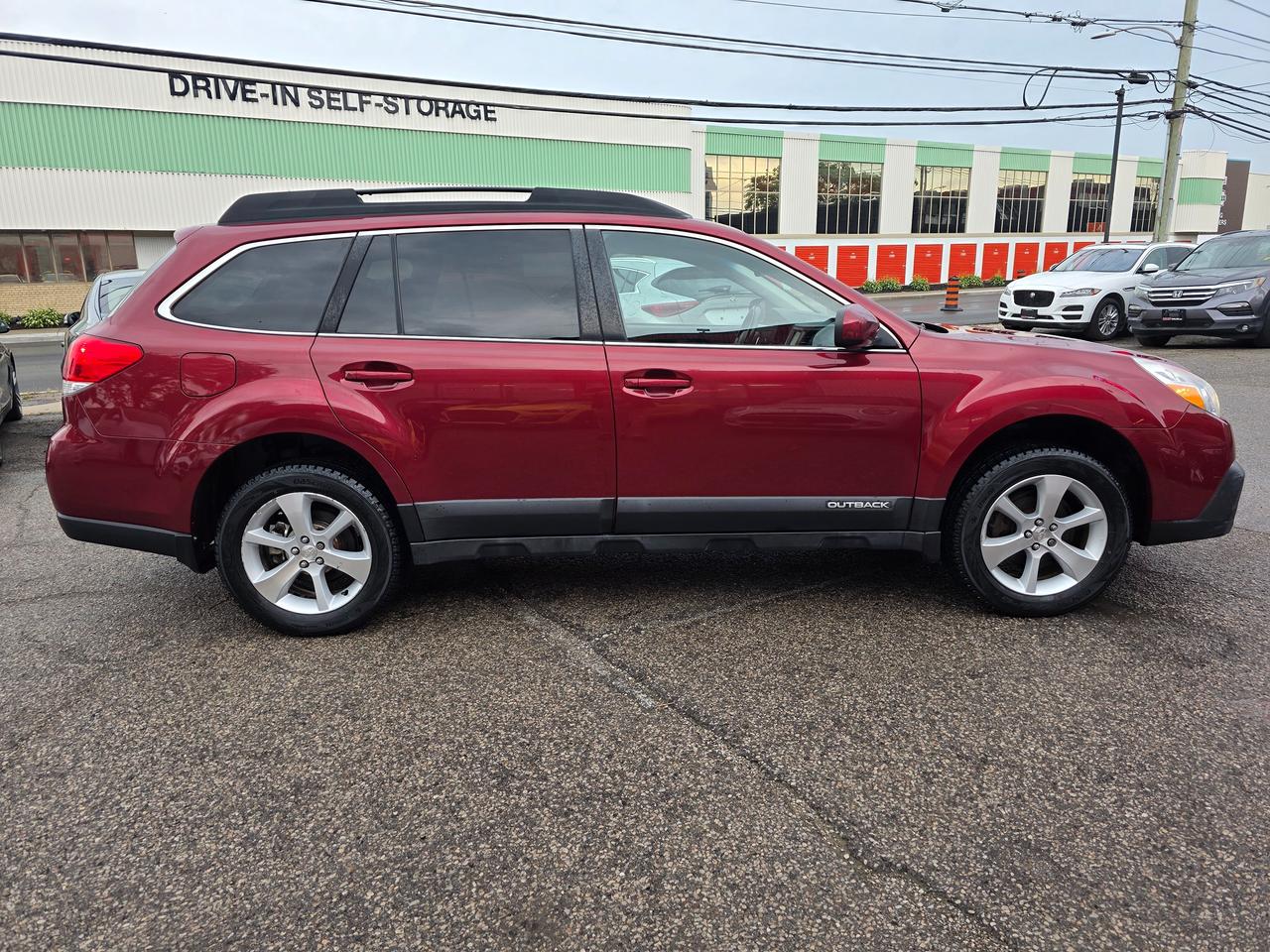2014 Subaru Outback 3.6R Limited AWD Photo