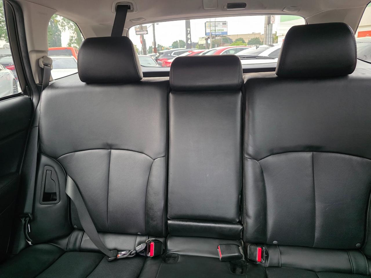2014 Subaru Outback 3.6R Limited AWD Photo