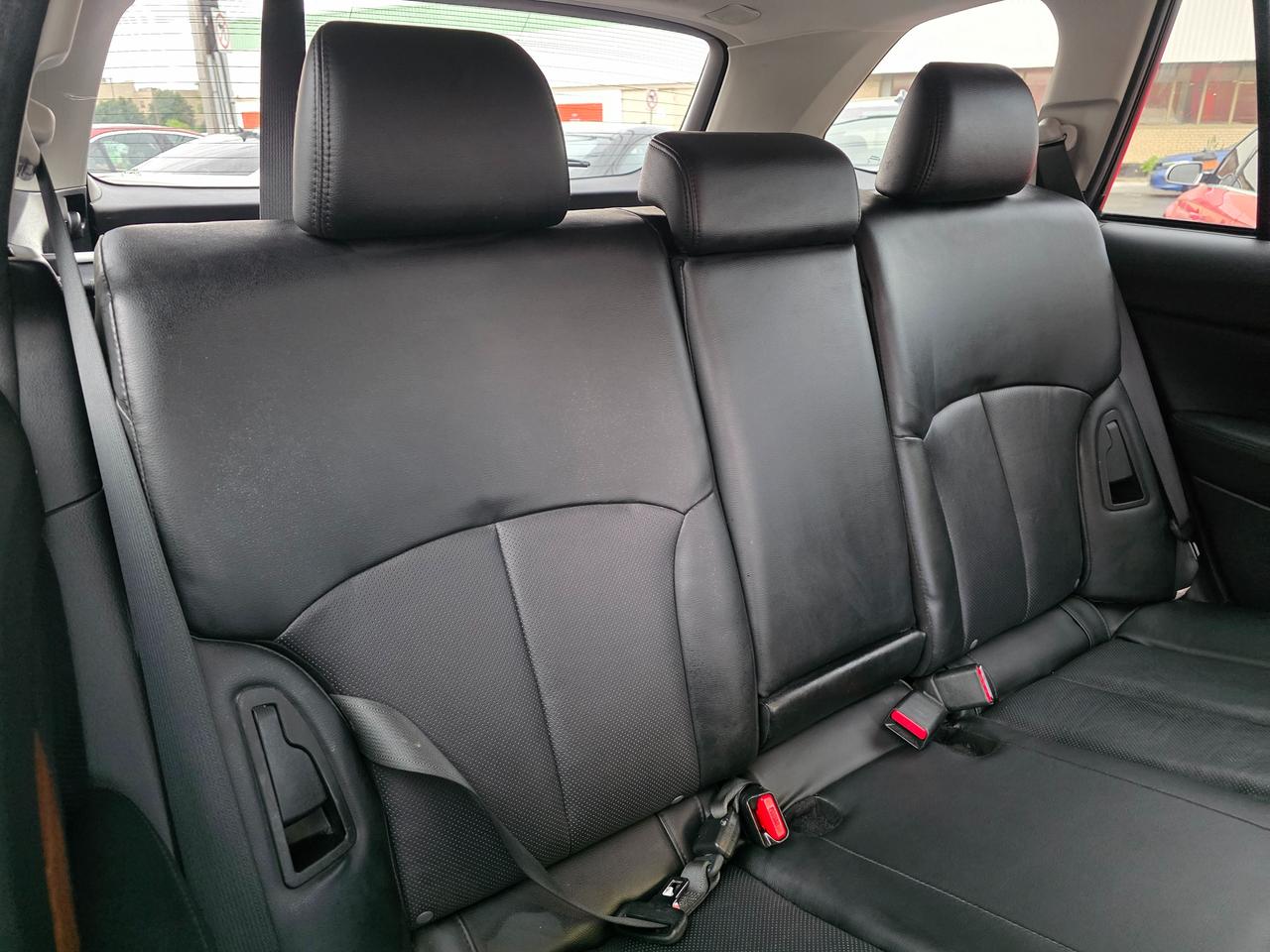 2014 Subaru Outback 3.6R Limited AWD Photo