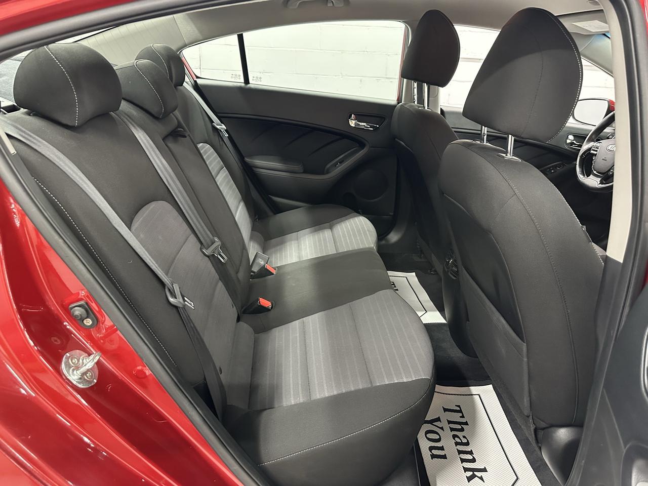 2017 Kia Forte EX Photo29
