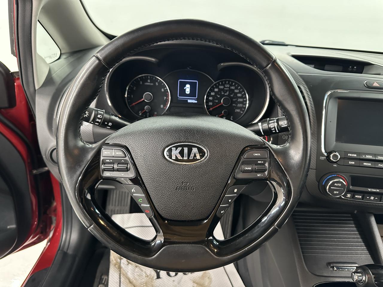 2017 Kia Forte EX Photo32