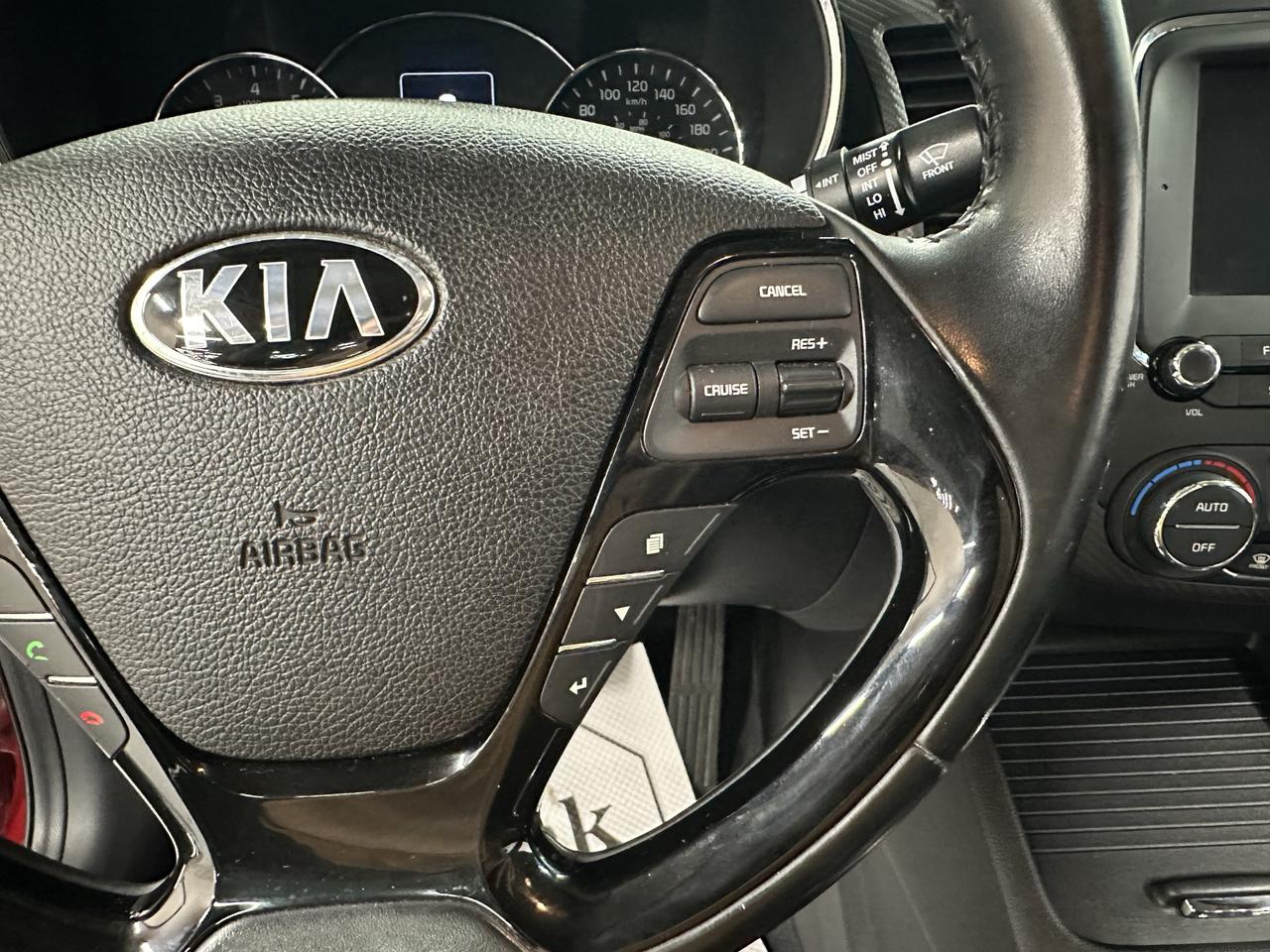 2017 Kia Forte EX Photo15