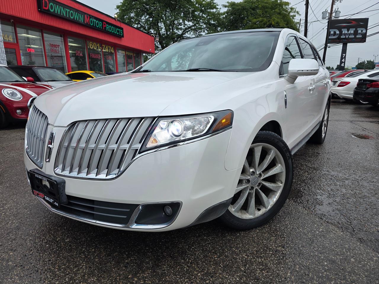 2012 Lincoln MKT 3.5L AWD Photo