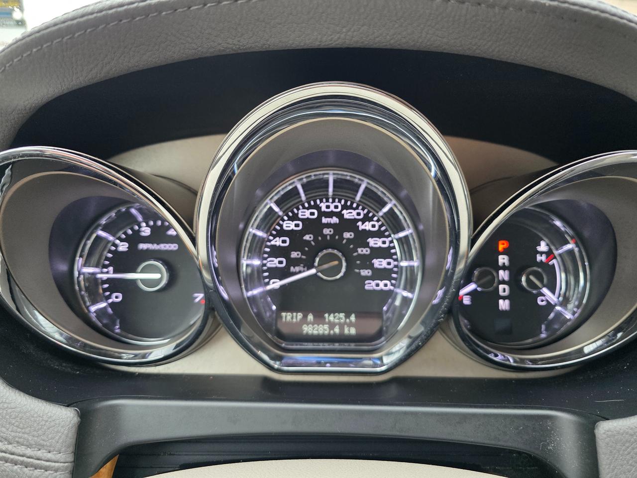 2012 Lincoln MKT 3.5L AWD Photo
