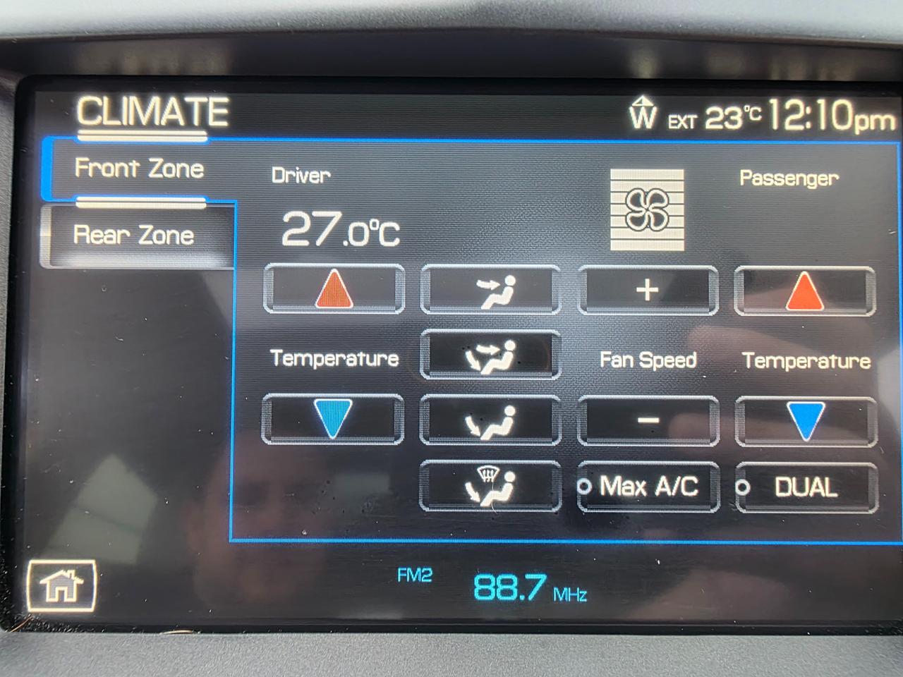 2012 Lincoln MKT 3.5L AWD Photo