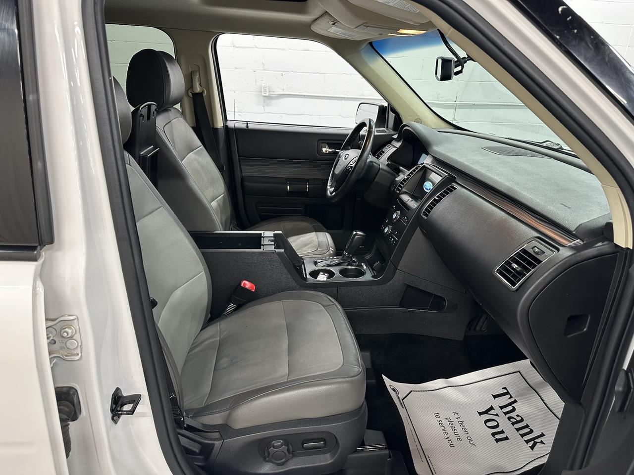 2018 Ford Flex SEL AWD Photo25