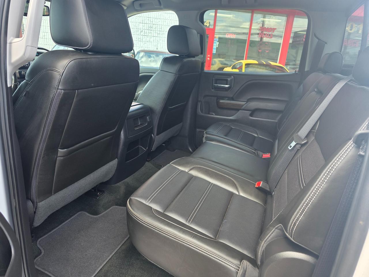 2018 GMC Sierra 1500 4WD Denali Crew Cab Photo