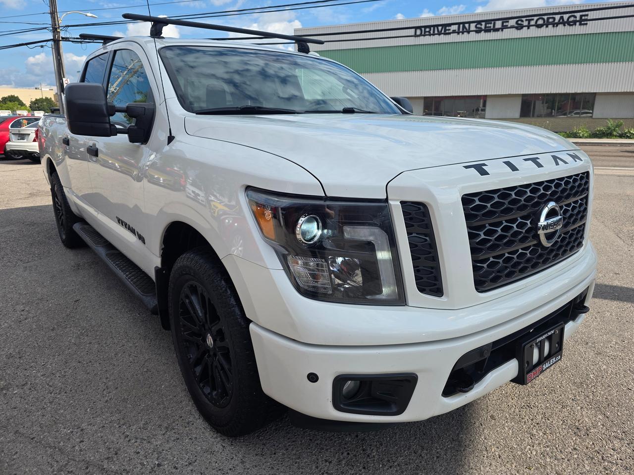 2018 Nissan Titan SV Midnight Edition 4WD Crew Cab Photo