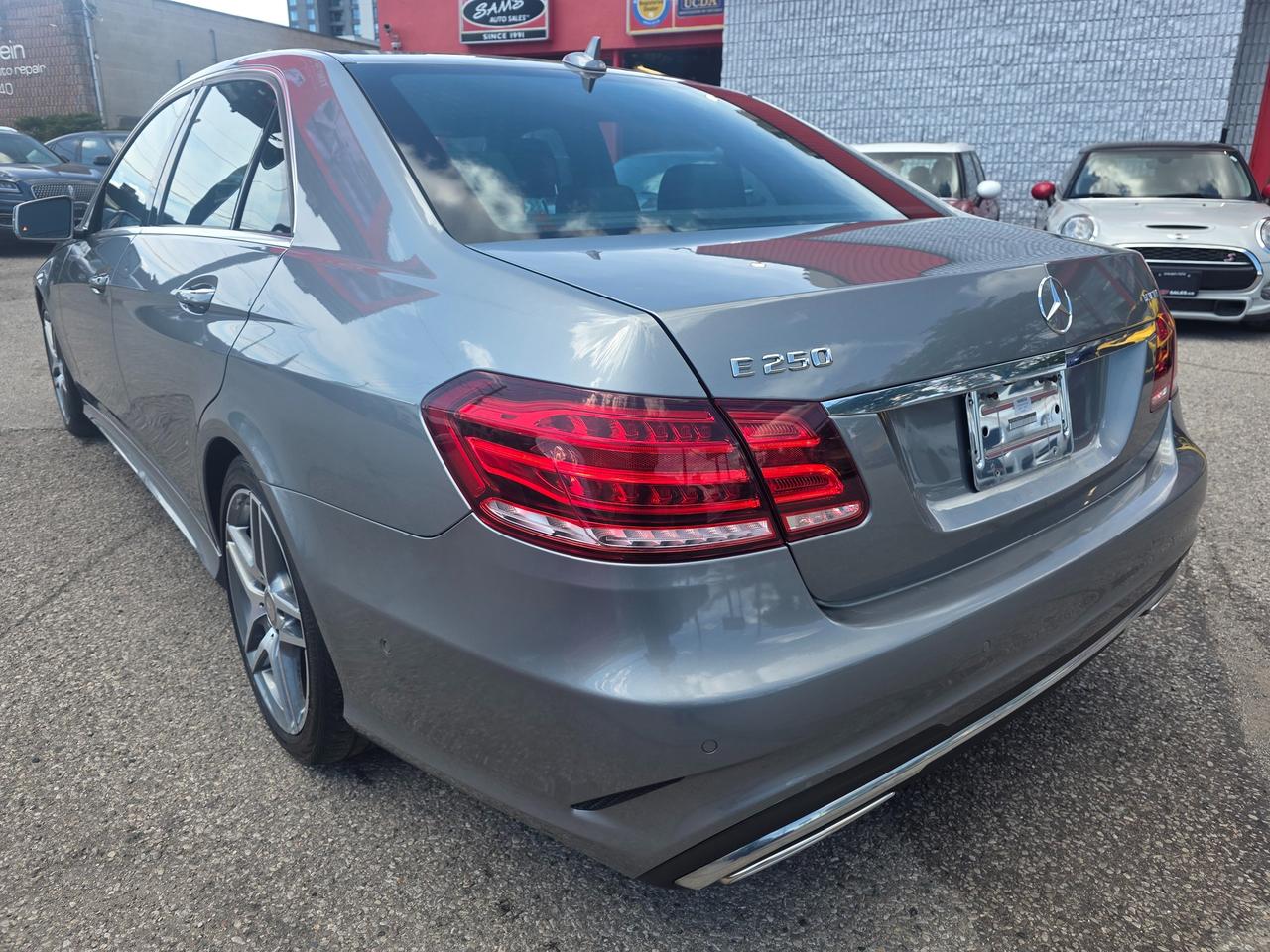 2015 Mercedes-Benz E-Class E 250 BlueTEC 4MATIC Photo